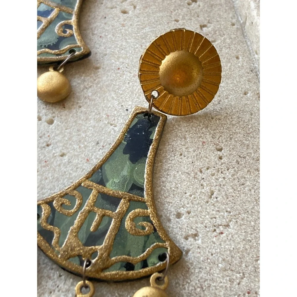 Artisan Boho Dangle Earrings Gold Tone Disc Fan Drop Tribal Painted Bead Fringe